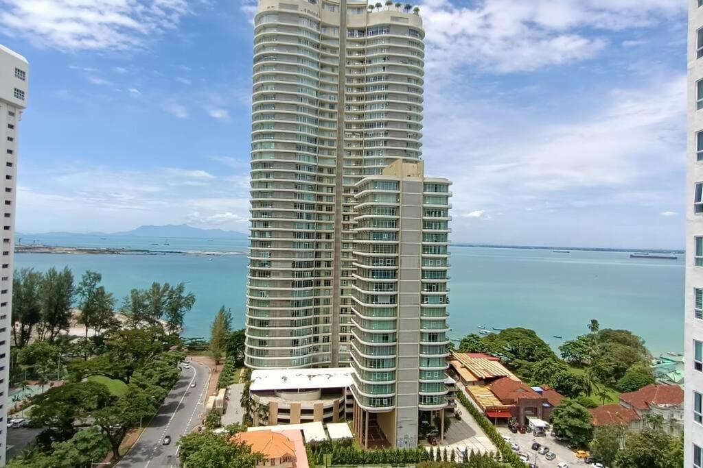 Family Suites At Mansion One By Maj George Town Eksteriør bilde