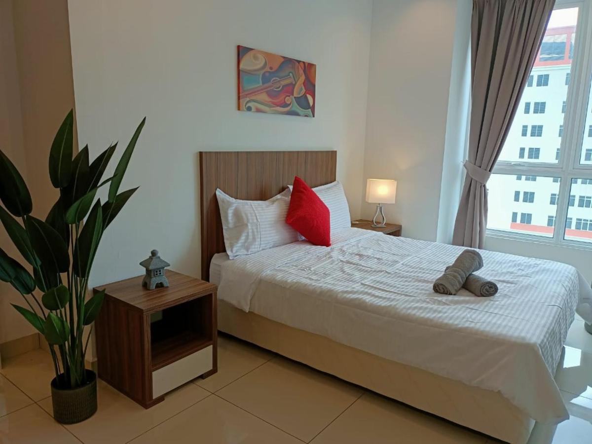 Family Suites At Mansion One By Maj George Town Eksteriør bilde