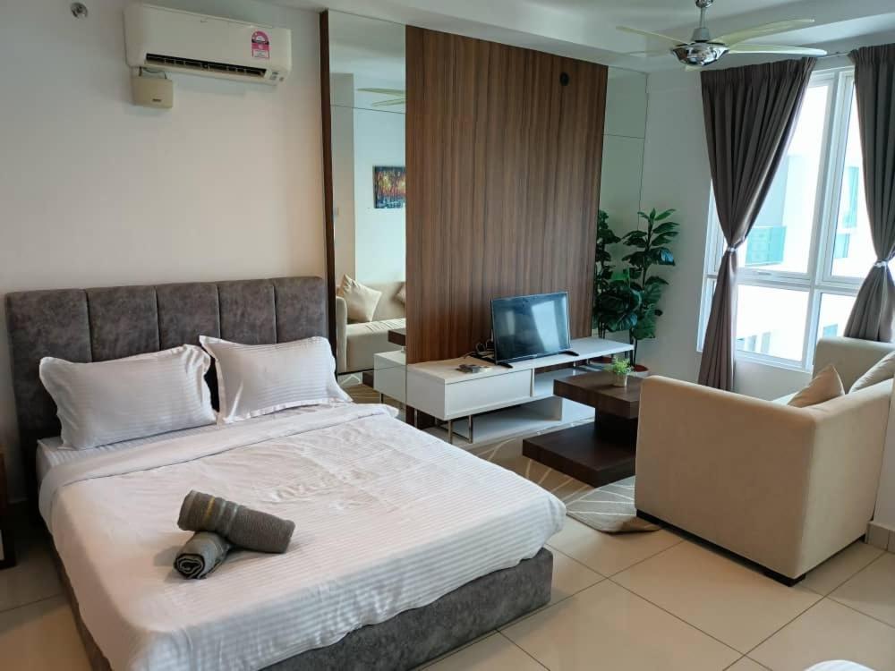 Family Suites At Mansion One By Maj George Town Eksteriør bilde