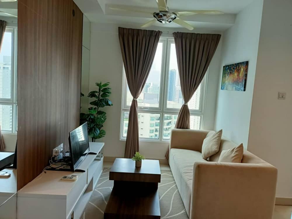 Family Suites At Mansion One By Maj George Town Eksteriør bilde