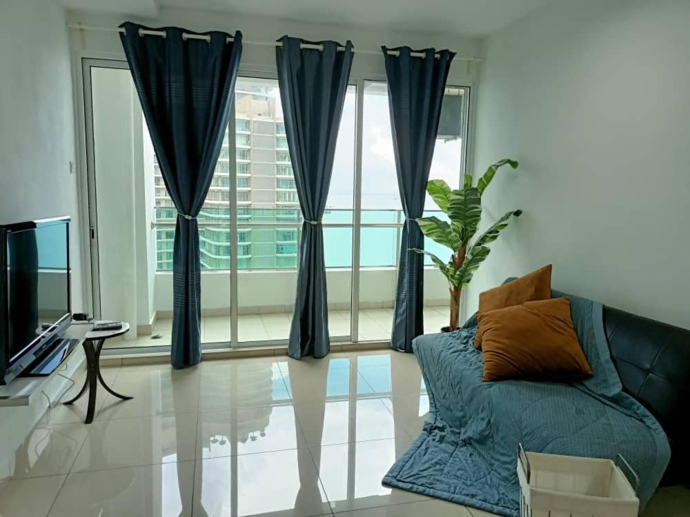 Family Suites At Mansion One By Maj George Town Eksteriør bilde