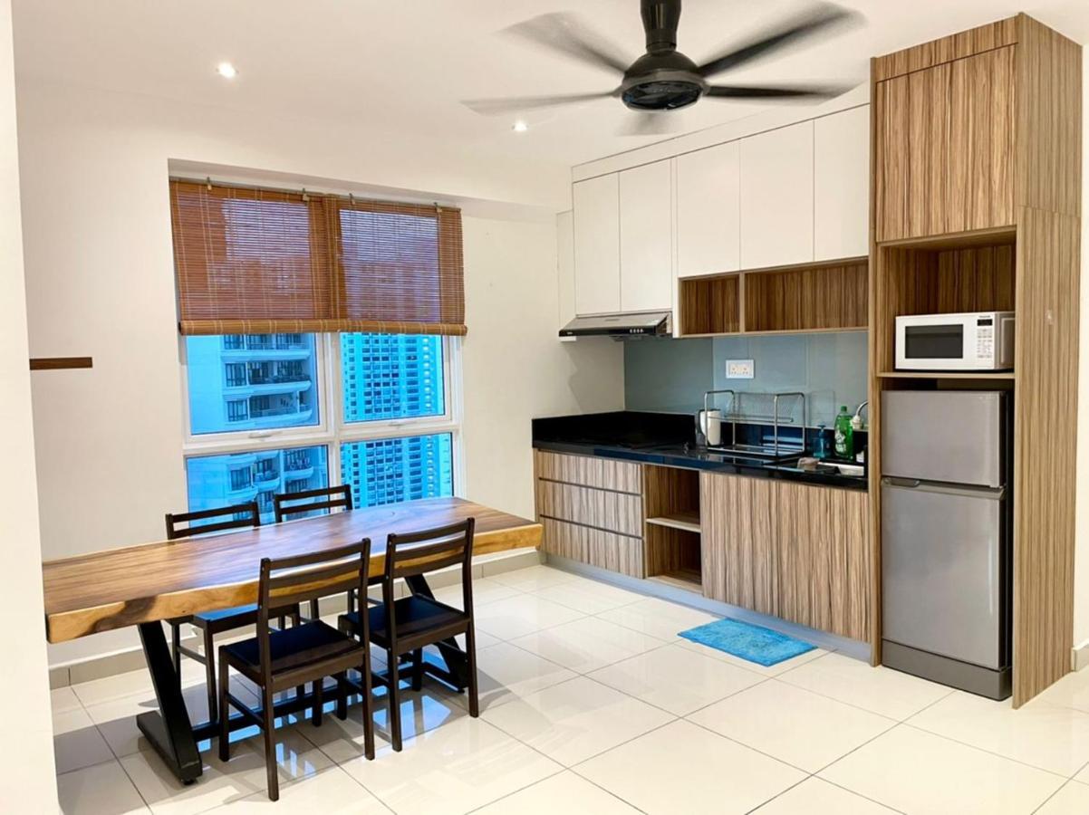 Family Suites At Mansion One By Maj George Town Eksteriør bilde