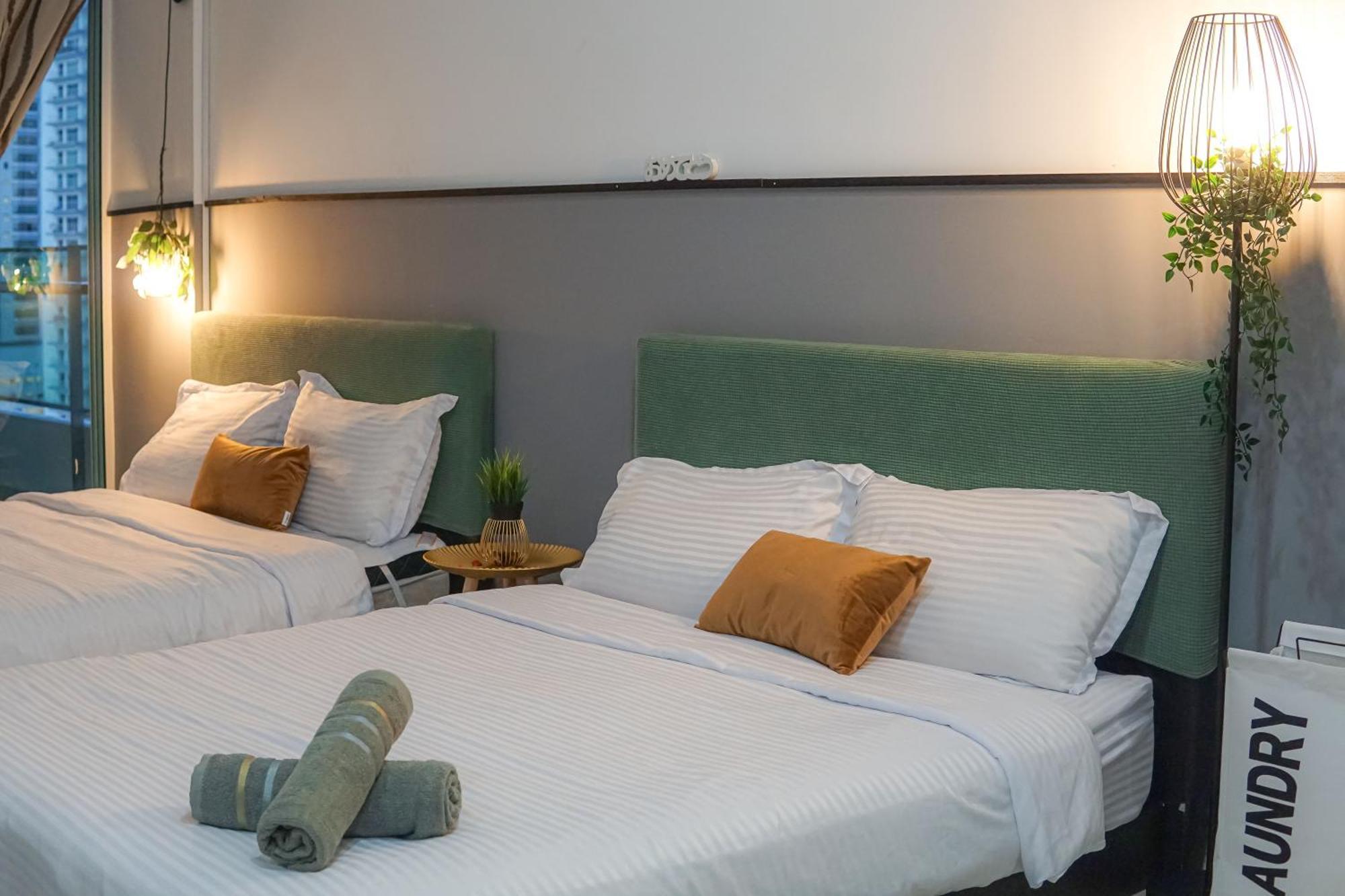 Family Suites At Mansion One By Maj George Town Eksteriør bilde