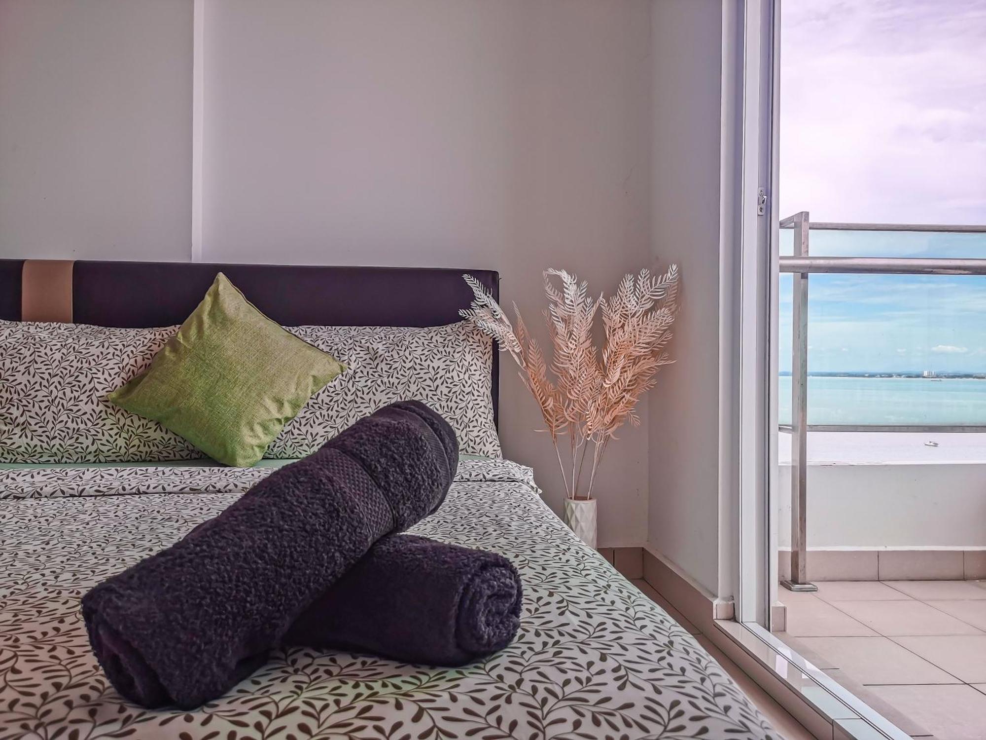 Family Suites At Mansion One By Maj George Town Eksteriør bilde