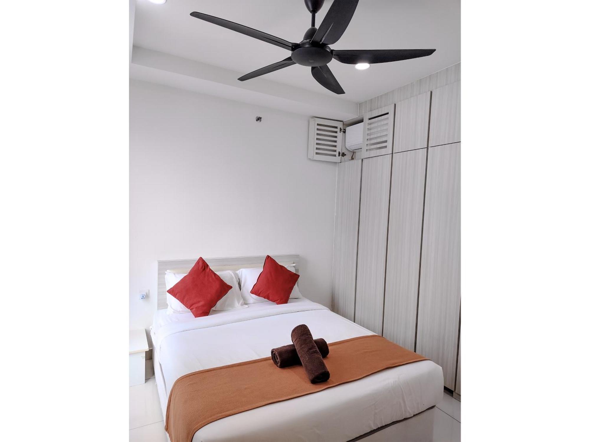 Family Suites At Mansion One By Maj George Town Eksteriør bilde
